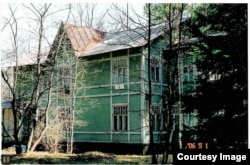 One of Komarovo's wooden dachas, which was demolished to make way for accommodation for Constitutional Court judges and staff.